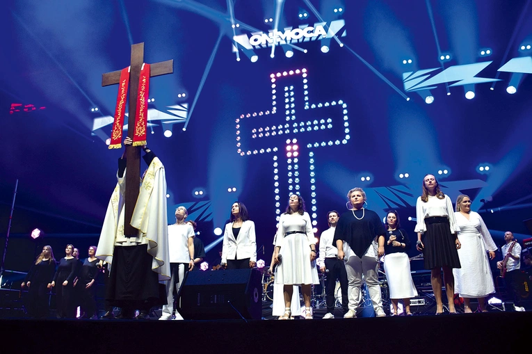 	W zeszłym roku Ergo Arenę wypełniło prawie 4 tys. osób w różnym wieku.