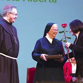 S. Bronisława nazywana jest „chełmińską matką ubogich”.