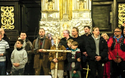 Uczestnicy EDK modlili się w archikatedrze przed wyruszeniem.