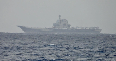 Chiński lotniskowiec Shandong 