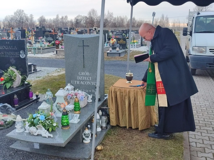 Przed nami pochówek nienarodzonych dzieci