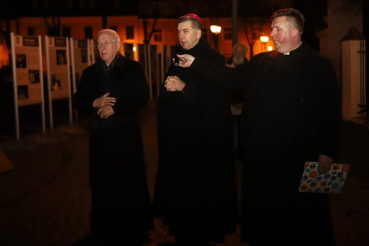 Łowicz. Modlitwa w 20. rocznicę śmierci Jana Pawła II