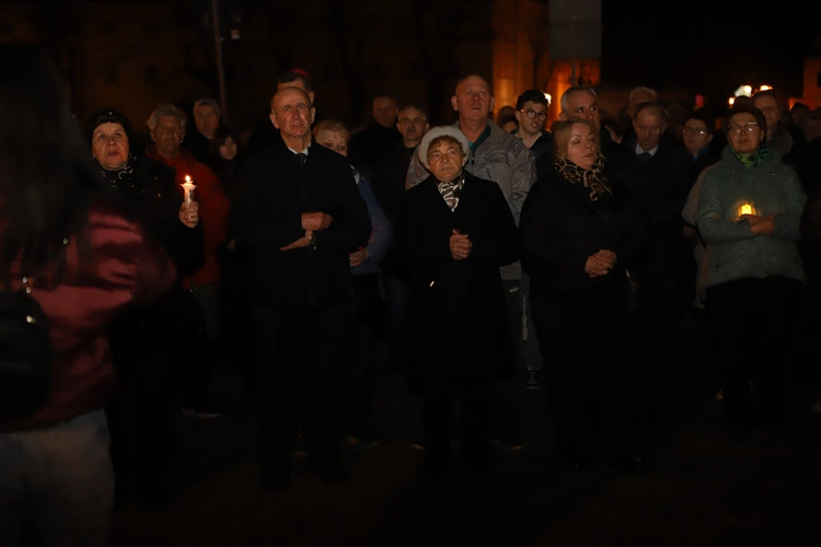 Łowicz. Modlitwa w 20. rocznicę śmierci Jana Pawła II