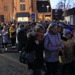 Droga Krzyżowa ulicami Kędzierzyna-Koźla w 20. rocznicę śmierci św. Jana Pawła II