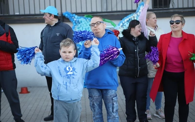 Inni, wyjątkowi, ale równi