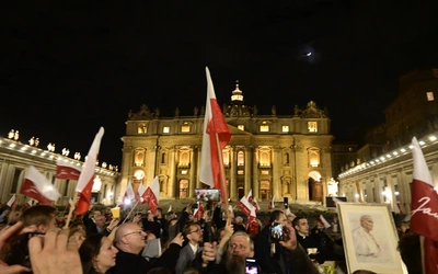 Kilka tysięcy osób na czuwaniu w 20. rocznicę śmierci Jana Pawła II