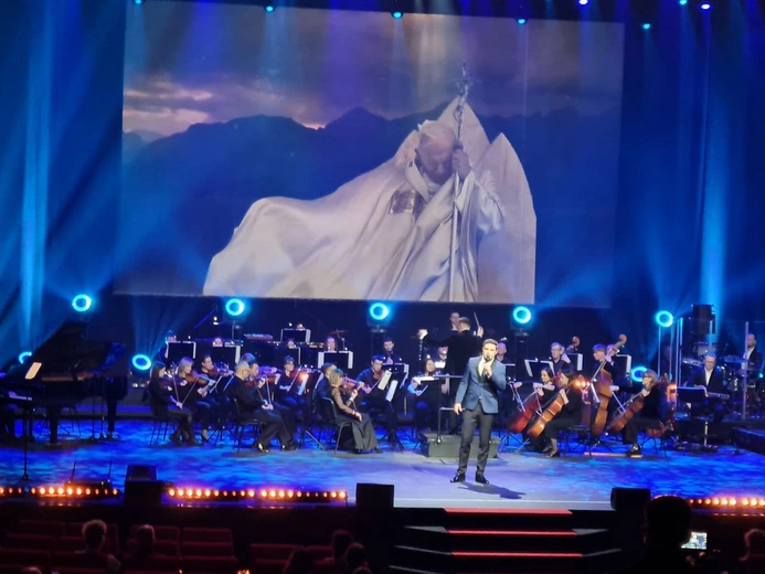 Koncert papieski