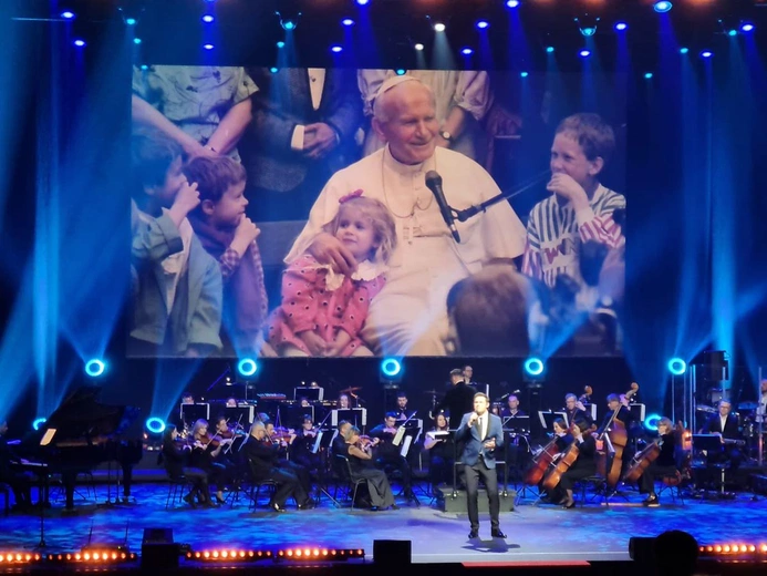 Koncert papieski