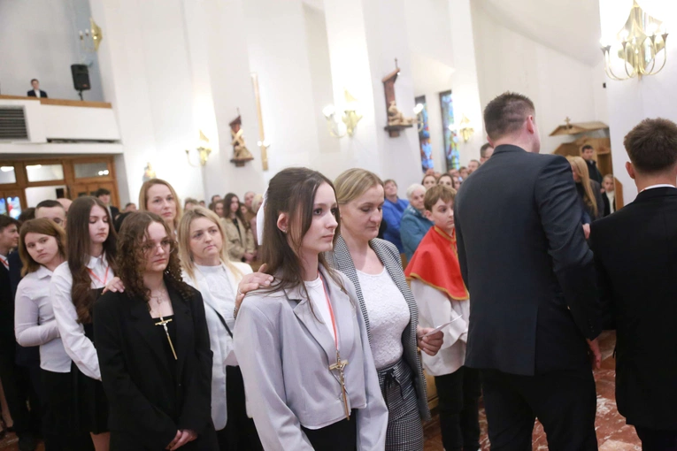 Bierzmowanie w Łososinie Dolnej