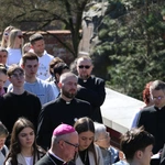 Jasna Góra. Pielgrzymka maturzystów - Droga Krzyżowa 