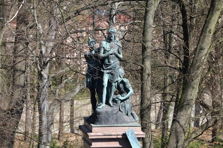 Jasna Góra. Pielgrzymka maturzystów - Droga Krzyżowa 