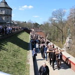 Jasna Góra. Pielgrzymka maturzystów - Droga Krzyżowa 