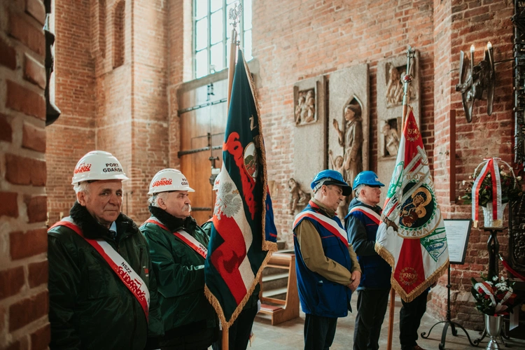 Eucharystia w bazylice św. Brygidy o kanonizację kapelana Solidarności