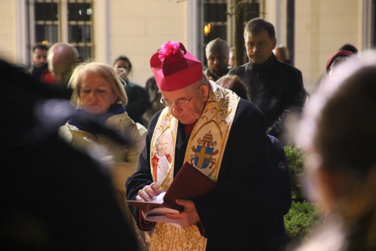 Płock. Czuwanie papieskie