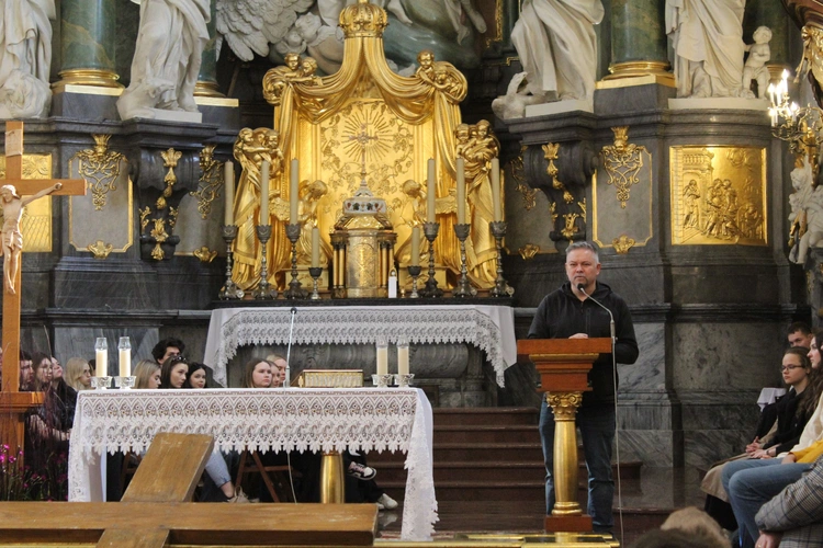 Jasna Góra. Pielgrzymka maturzystów