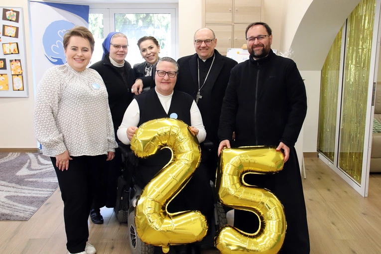 Poświęcenie nowej siedziby świetlicy "Źródełko" w parafii pw. św. Jadwigi we Wrocławiu-Leśnicy