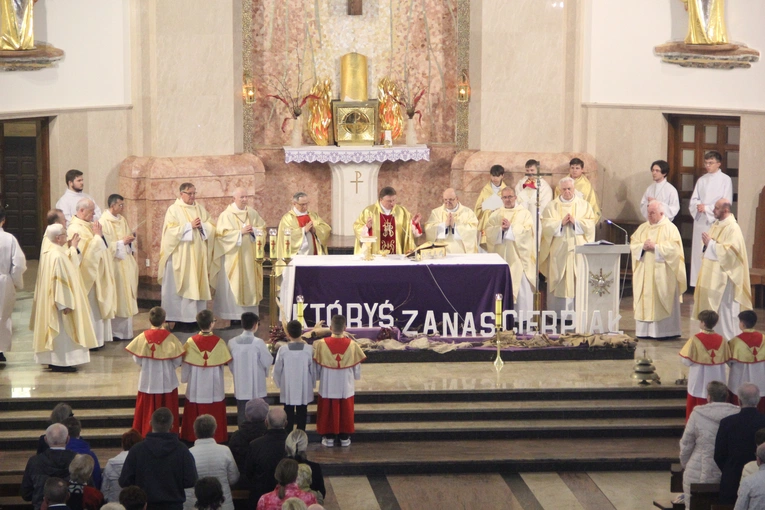 Powiśle Dąbrowskie pamięta o śp. abp. Zygmuncie Zimowskim