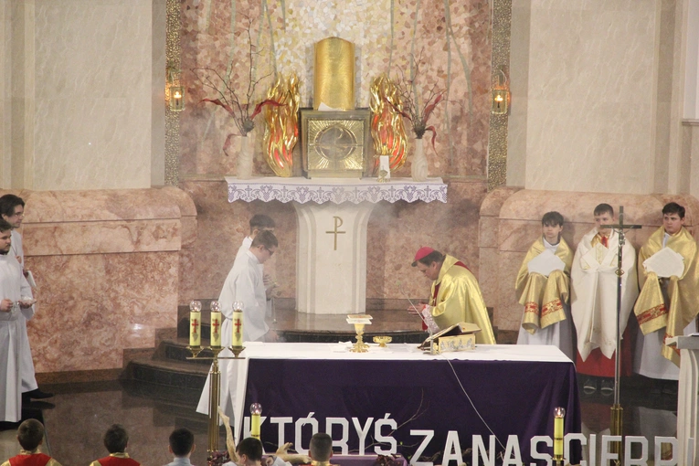 Powiśle Dąbrowskie pamięta o śp. abp. Zygmuncie Zimowskim