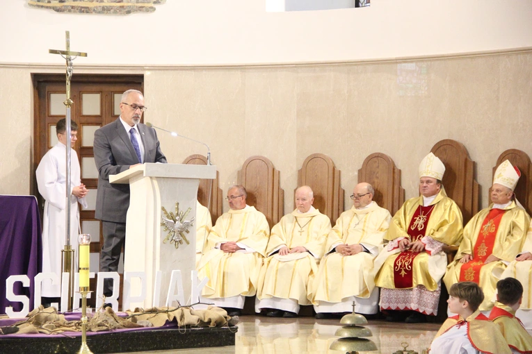 Powiśle Dąbrowskie pamięta o śp. abp. Zygmuncie Zimowskim