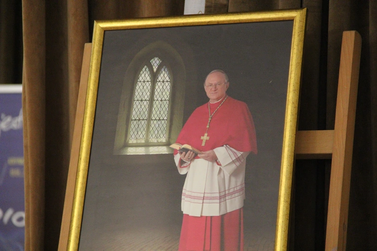 Powiśle Dąbrowskie pamięta o śp. abp. Zygmuncie Zimowskim