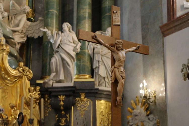 Jasna Góra. Pielgrzymka maturzystów - Msza św.