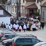 Relikwie św. Jana Pawła II dla parafii w Gowarczowie