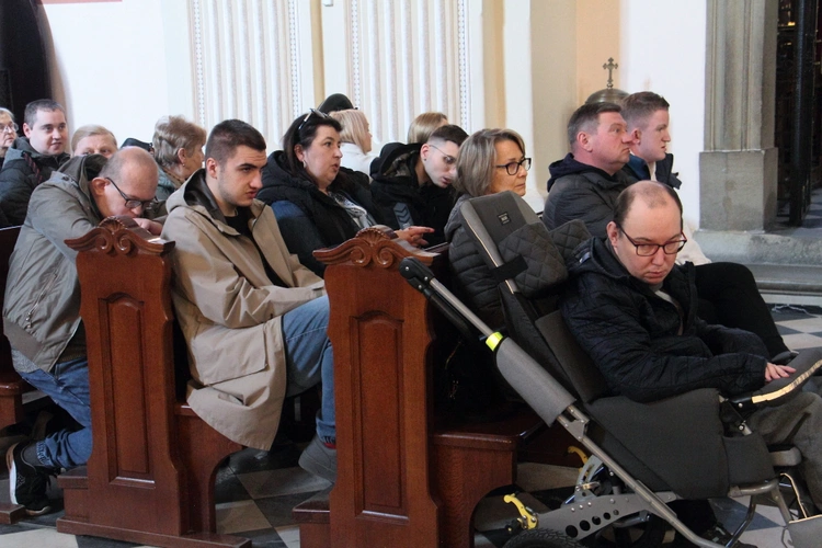 W odwiedzinach w parafii Narodzenia NMP w Myślenicach