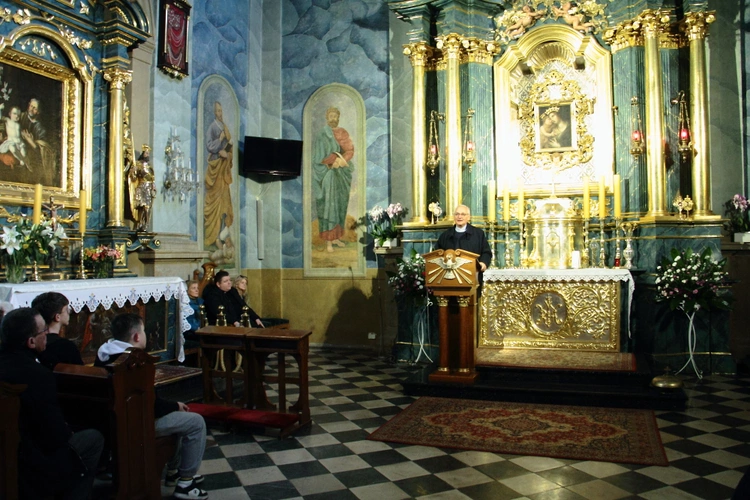 W odwiedzinach w parafii Narodzenia NMP w Myślenicach