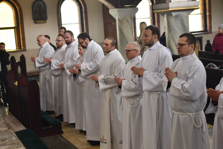 Błogosławieństwo do posługi lektorów i akolitów