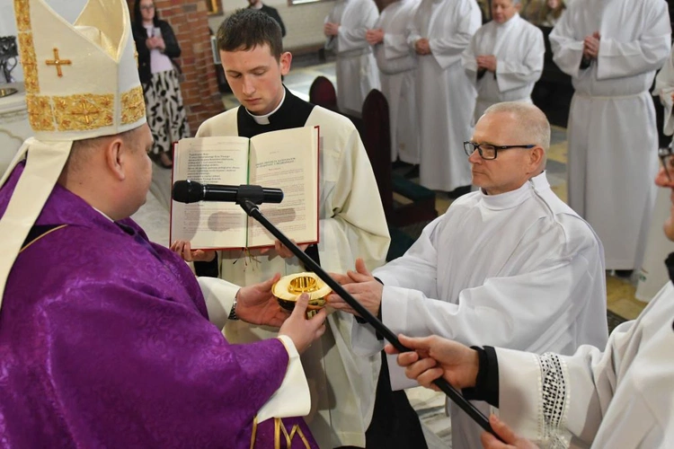 Błogosławieństwo do posługi lektorów i akolitów
