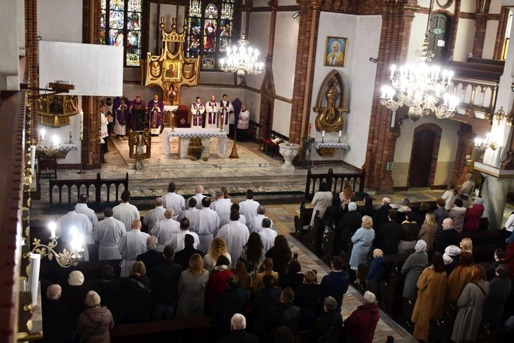 Błogosławieństwo do posługi lektorów i akolitów