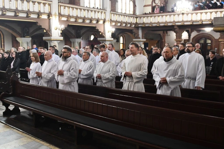 Błogosławieństwo do posługi lektorów i akolitów