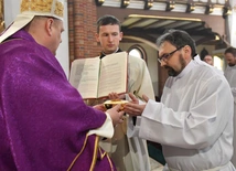 Błogosławieństwo do posługi lektorów i akolitów