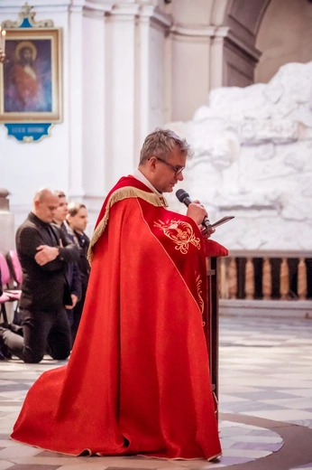 "Słońce nagle zgasło". Koncert pieśni wielkopostnych w Trzebnicy