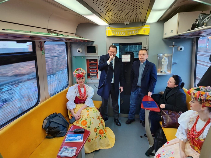 Śląskie. Pociąg papieski z Katowic do Częstochowy