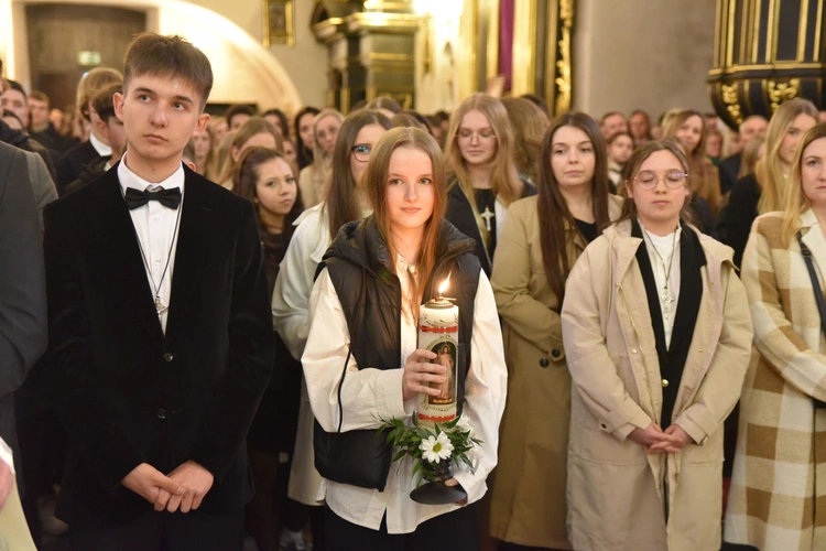 Bierzmowanie w Nowym Wiśniczu 2025