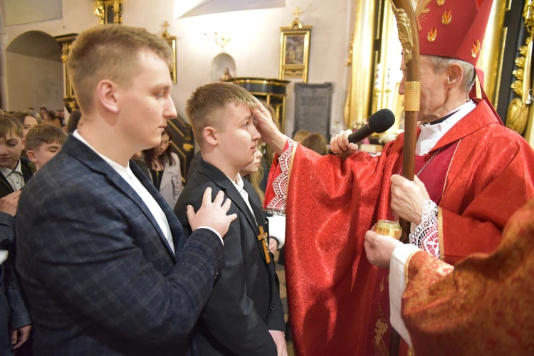 Bierzmowanie w Nowym Wiśniczu 2025