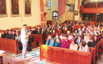 Marcin Zieliński przyjechał do legniczan jako świadek Bożej mocy i miłości. 