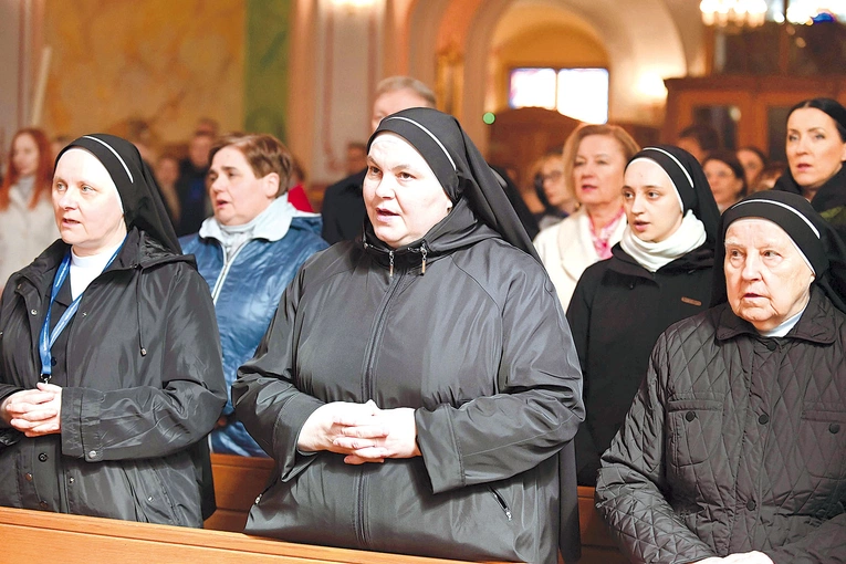 W wydarzeniu udział  wzięło ponad  100 osób  z całej Polski.