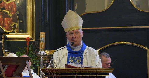 Relikwie kapelana Solidarności w w kościele Skotnikach