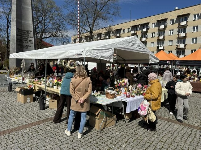 Wielkanocny kiermasz w Nisku.