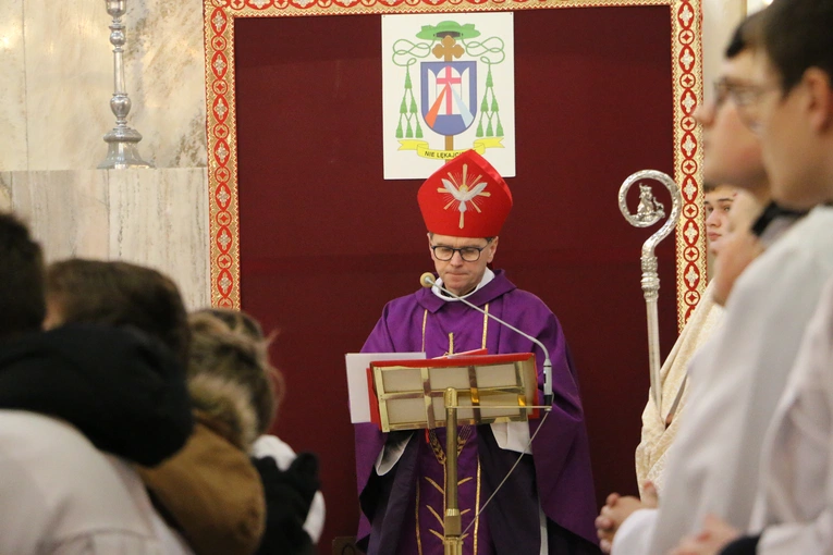 Nasielsk. Poświęcenie figury św. Michała Archanioła