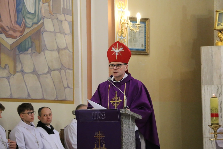 Nasielsk. Poświęcenie figury św. Michała Archanioła