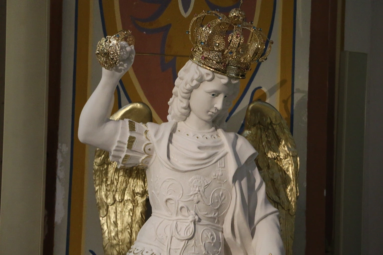 Nasielsk. Poświęcenie figury św. Michała Archanioła
