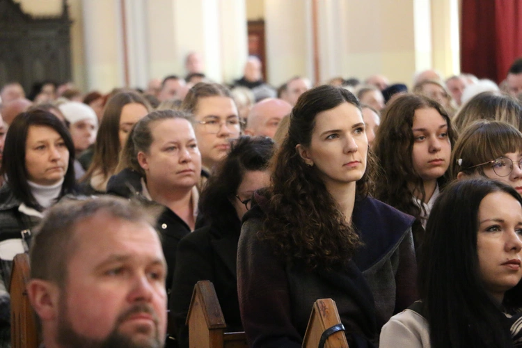 Nasielsk. Poświęcenie figury św. Michała Archanioła