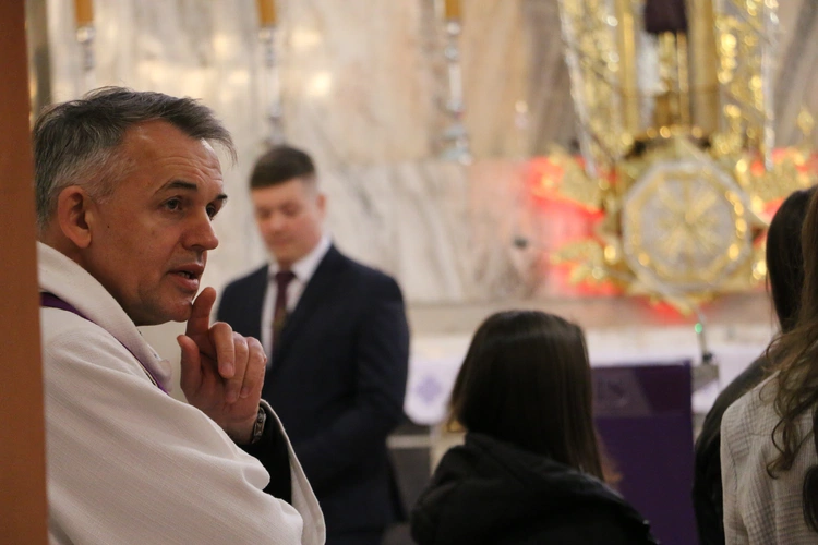 Nasielsk. Poświęcenie figury św. Michała Archanioła