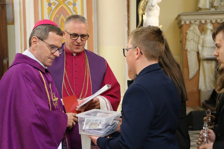 Nasielsk. Poświęcenie figury św. Michała Archanioła