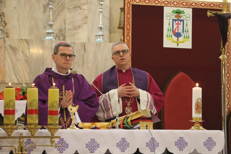 Nasielsk. Poświęcenie figury św. Michała Archanioła