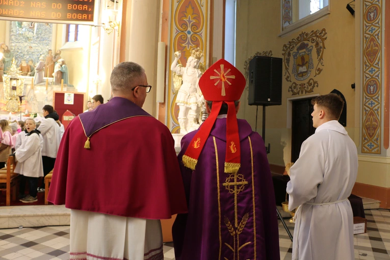 Nasielsk. Poświęcenie figury św. Michała Archanioła