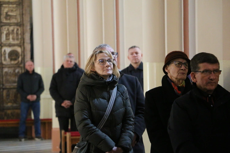 Nasielsk. Poświęcenie figury św. Michała Archanioła